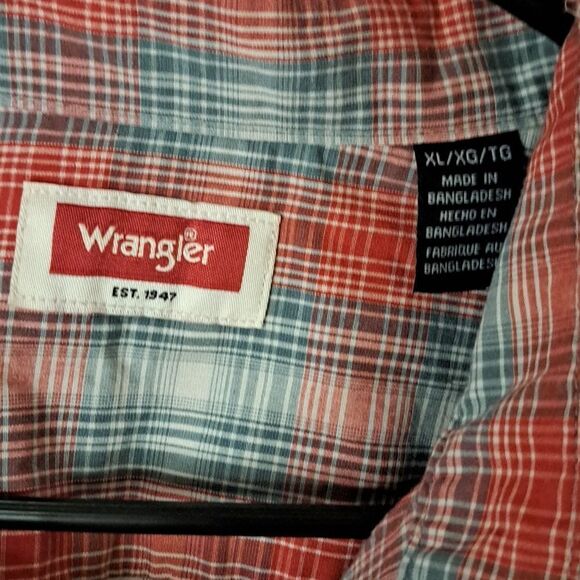 Wrangler button down long sleeve shirt size XL - Picture 2 of 4